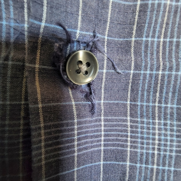 2 VanHeusen Big and Tall men's button down shirts 4x - Picture 11 of 11